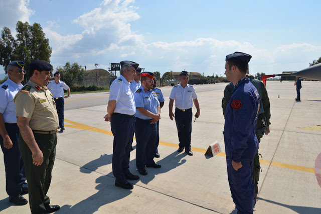 Επίσκεψη του Διοικητή των Αεροπορικών Δυνάμεων και Αεράμυνας των ΗΑΕ σε Μονάδες της ΠΑ και την ΕΑΒ - Φωτογραφία 12