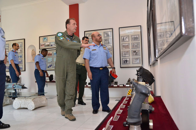 Επίσκεψη του Διοικητή των Αεροπορικών Δυνάμεων και Αεράμυνας των ΗΑΕ σε Μονάδες της ΠΑ και την ΕΑΒ - Φωτογραφία 5