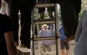 Eνα απέραντο σκηνικό η πλατεία Αγίας Αικατερίνης στο Ηράκλειο – Ξεκίνησαν τα γυρίσματα του Γιάννη Σμαραγδή για τον Νίκο Καζαντζάκη [photos+video] - Φωτογραφία 6