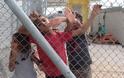 Τούρκος πρέσβης στην ΕΕ: Οι Ελληνες δεν μας στέλνουν πίσω και πάρα πολλούς πρόσφυγες