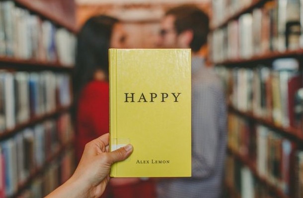 Αν θέλεις να γίνεις πιο χαρούμενη τότε πρέπει να κάνεις τα παρακάτω 8 πράγματα - Φωτογραφία 1