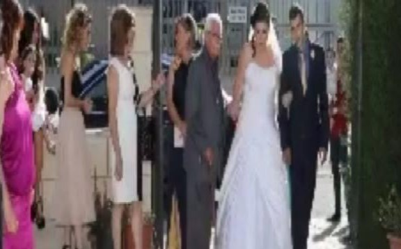 ΑΝΑΤΡΙΧΙΑΣΤΙΚΟΣ Γάμος σε χωριό - Την Νύφη συνόδευε ο ΝΕΚΡΟΣ πατέρας της... [video] - Φωτογραφία 1