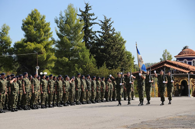 Ο ΥΕΘΑ Πάνος Καμμένος στην ορκωμοσία των οπλιτών της 2016 Ε’ ΕΣΣΟ στο ΚΕΠΒ - Φωτογραφία 6