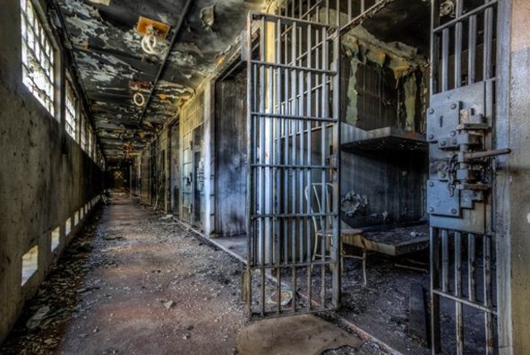 ΣΥΓΚΛΟΝΙΣΤΙΚΕΣ εικόνες από την φυλακή που γυρίστηκε το «Πράσινο Μίλι» - ΔΕΙΤΕ πως ειναι σήμερα... [photos] - Φωτογραφία 3