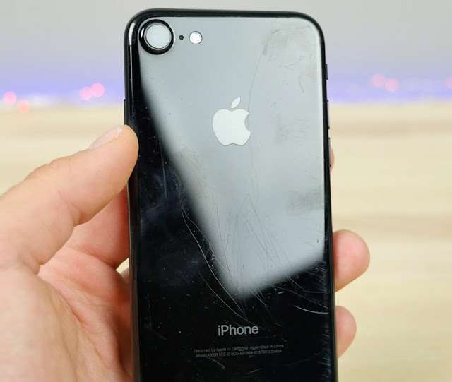 Δυσαρέσκεια των καταναλωτών με το νέο iphone 7 μαύρο όνυχα - Φωτογραφία 3