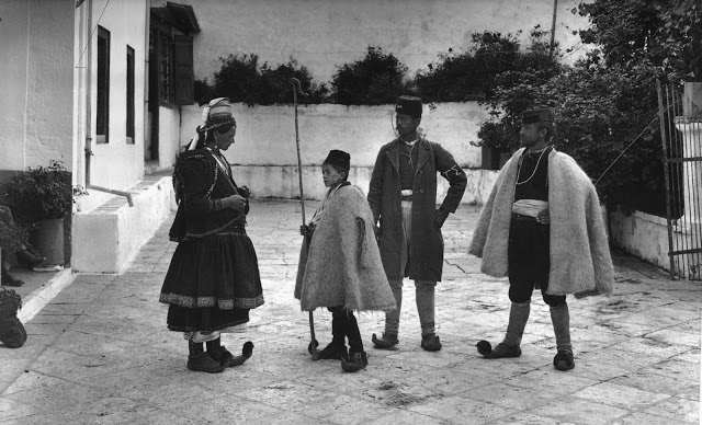 ΔΕΙΤΕ Αριστουργηματικές φωτογραφίες, από την Ελλάδα του 1903-1920... - Φωτογραφία 57