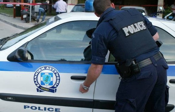 Εξαρθρώθηκε εγκληματική οργάνωση που διακινούσαν ναρκωτικά στην Αθηνα - Φωτογραφία 1