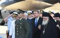 Η πολιτική και στρατιωτική ηγεσία του ΥΠΕΘΑ στην τελετή υποδοχής των λειψάνων των Ελλήνων Αγωνιστών της Κύπρου