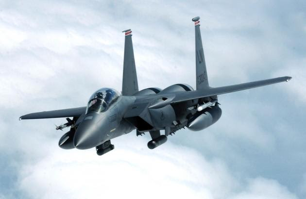 Θρίλερ στην Σούδα! Αμερικανικό F-15 με emergency έκανε αναγκαστική προσγείωση - Φωτογραφία 1