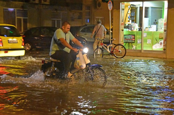 Τεράστια προβλήματα δημιούργησε η καταιγίδα που ξέσπασε στην Αργολίδα απόψε το βράδυ [photos] - Φωτογραφία 10