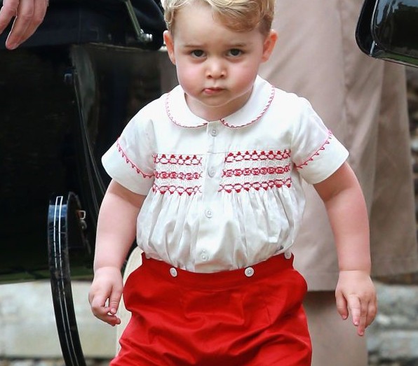Ανακαλύψαμε τον λόγο που ο πρίγκιπας George φοράει πάντα κοντό παντελόνι - Φωτογραφία 2