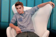 Πόσο γελοίος μπορεί να είναι ο Justin Bieber; [photos]