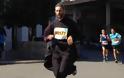 Πάτρα: Όσο με κρατάνε τα πόδια μου θα τρέχω - Ο ιερέας που έκανε αίσθηση στο Run Greece δεν είναι τυχαίος αθλητής