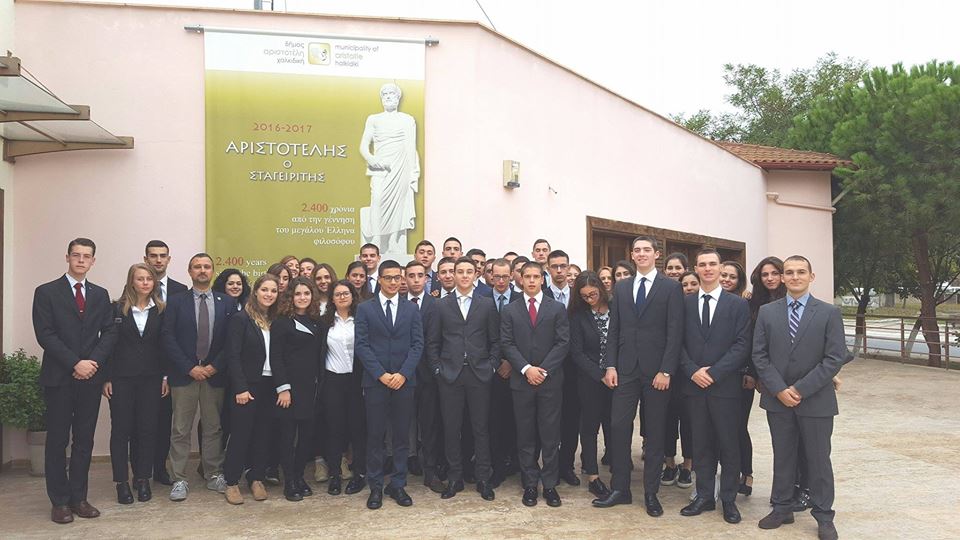 45 σπουδαστές του Στρατιωτικού Λυκείου του Μιλάνο στον Δήμο Αριστοτέλη - Φωτογραφία 1