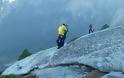 Κινηματογραφική διάσωση ορειβατών σε 2.200 μέτρα υψόμετρo! [video]