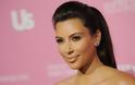ΑΙΣΧΟΣ! Αποκριάτικη ''Kim Kardashian'' στολή έχει ξεσηκώσει αντιδράσεις - Φωτογραφία 1