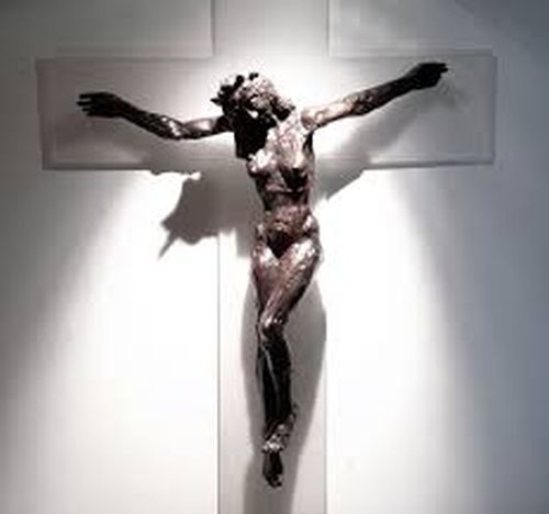 Σκάνδαλο! Θηλυκός Εσταυρωμένος Χριστός σε ναό στις ΗΠΑ - Φωτογραφία 2