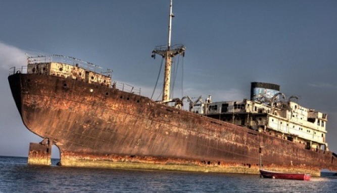 Ανεξήγητο μυστήριο: Πλοίο που είχε χαθεί το 1925 στο Τρίγωνο των Βερμούδων κάνει την επανεμφάνισή του 90 χρόνια μετά! - Φωτογραφία 1
