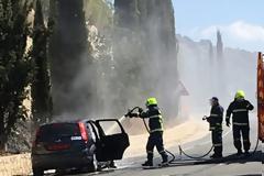 Πάφος: Ζευγάρι κινδύνεψε να καεί ζωντανό στο αυτοκίνητό του
