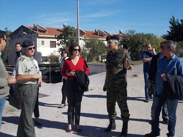 Φωτό από την επίσκεψη της Ειδικής Γραμματέας ΥΠΕΘΑ στο 304 ΠΕΒ - Φωτογραφία 6