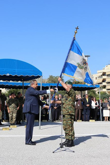 Παρουσία ΥΕΘΑ Πάνου Καμμένου στην Τελετή Παράδοσης Πολεμικών Σημαιών σε Σχηματισμούς και Μονάδες της 1ης Στρατιάς (110 Φωτό) - Φωτογραφία 2