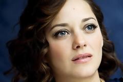Η Marion Cotillard με φουσκωμένη κοιλίτσα στο Διεθνές Φεστιβάλ Ταινιών του Λονδίνου