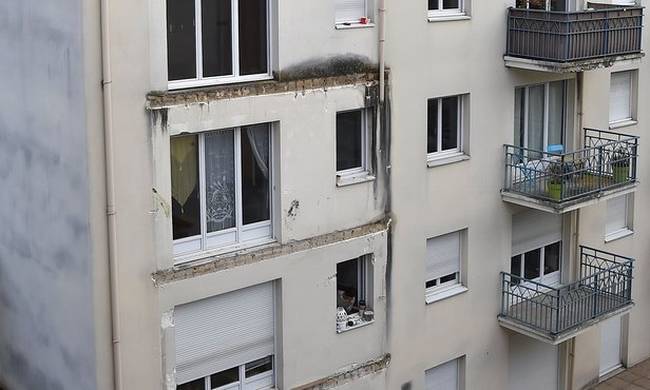 ΤΡΑΓΩΔΙΑ στη Γαλλία! Τέσσερις νεκροί από κατάρρευση μπαλκονιού σε πάρτι μετακόμισης - Φωτογραφία 1