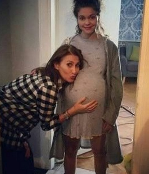 Έγκυος γνωστή ηθοποιός από την τηλεοπτική σειρά «Ταμάμ» ; - Φωτογραφία 2