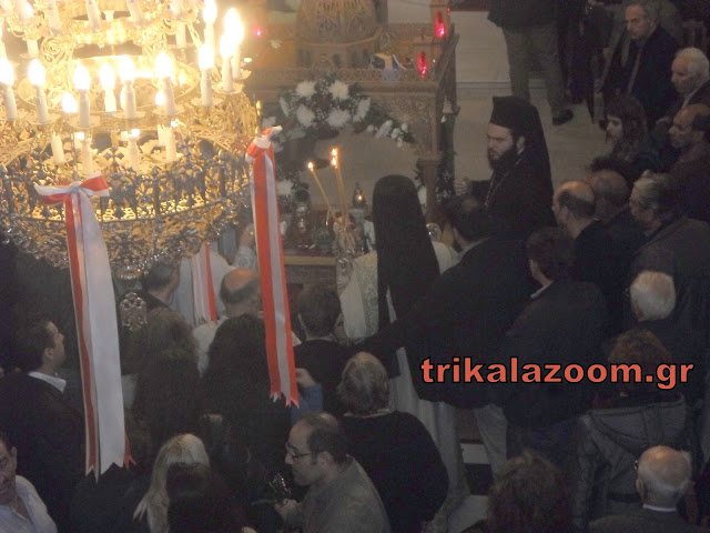 Πλήθος πιστών στα Τρίκαλα προσκύνησαν τα Ιερά Λείψανα των Αγίων Ενδόξων Νεοφανών Μαρτύρων Ραφαήλ, Νικολάου και Ειρήνης - Φωτογραφία 2