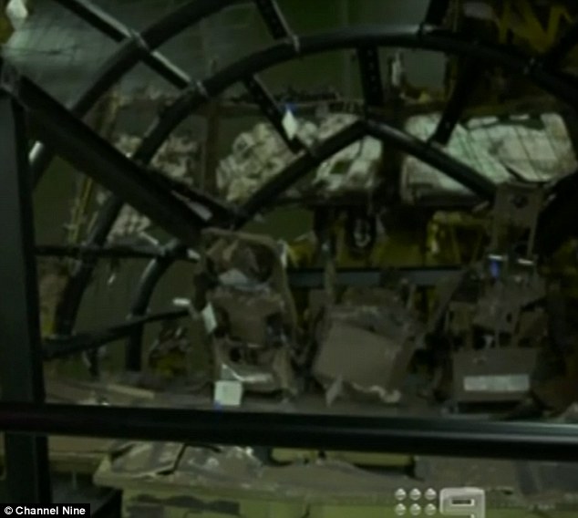 ΑΝΑΤΡΙΧΙΑΣΤΙΚΕΣ εικόνες από το εσωτερικό της μοιραίας πτήσης MH17 που... κόβουν την ανάσα! - Φωτογραφία 2