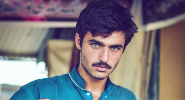 ΑΥΤΟΣ είναι ο πιο όμορφος Πακιστανός στον κόσμο σύμφωνα με χιλιάδες χρήστες - Για να ζήσει πουλάει... [photos] - Φωτογραφία 2