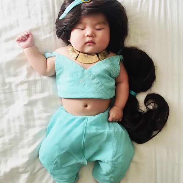 ΘΑ ΛΙΩΣΕΤΕ! Το μωρό που έγινε viral με αυτές τις ξεκαρδιστικές φωτογραφίες - Φωτογραφία 10