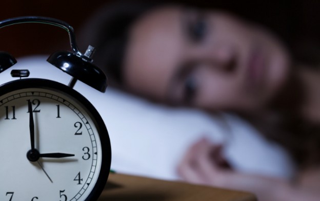 Ξυπνάτε κάθε βράδυ την ίδια ώρα; Μάθετε τι σημαίνει αυτό για την υγεία σας - Φωτογραφία 1