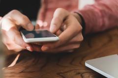 Η λειτουργία ενός χεριού έρχεται στο iOS και στα iPhone πολύ σύντομα