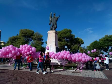 Pink the City - Πάτρα:Το ροζ ποτάμι χρωμάτισε την πόλη κι έστειλε μήνυμα ζωής - Φωτογραφία 3