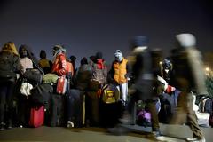Ξεκίνησε η εκκένωση της ζούγκλας του Καλαί