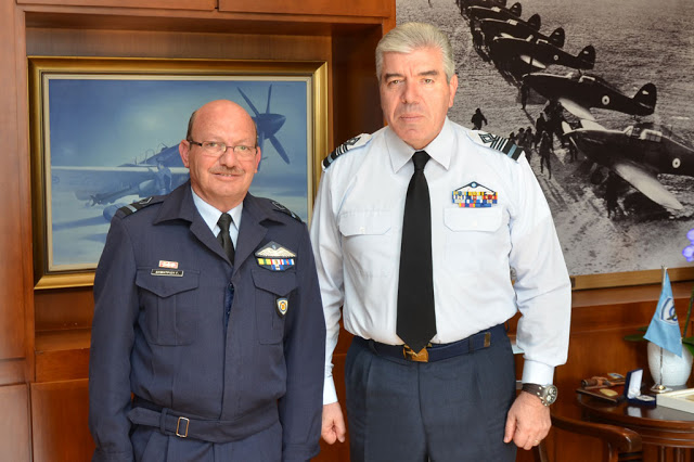 Συνάντηση του Αρχηγού ΓΕΑ με τον Διοικητή της Διοίκησης Αεροπορίας του ΓΕΕΦ - Φωτογραφία 2