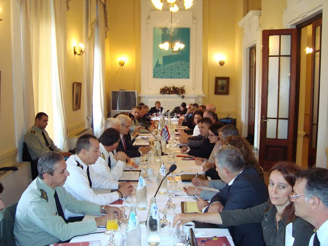 Συνεδρίαση Μεικτής Επιτροπής Εμπειρογνωμόνων Ελλάδας-Αλβανίας για τους Πεσόντες Έλληνες Στρατιωτικούς του Ελληνο-Ιταλικού Πολέμου - Φωτογραφία 1