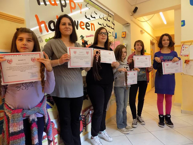 Μαθήτριες στην Ξάνθη δώρισαν τα μαλλιά τους για παιδάκια με καρκίνο - Συγκέντρωσαν 2 μέτρα - Φωτογραφία 1