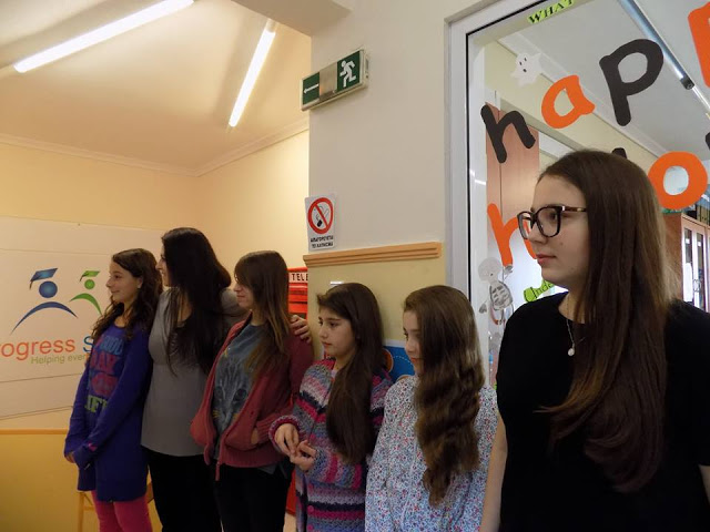 Μαθήτριες στην Ξάνθη δώρισαν τα μαλλιά τους για παιδάκια με καρκίνο - Συγκέντρωσαν 2 μέτρα - Φωτογραφία 2