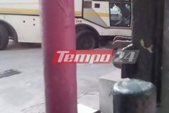 Πάτρα: Υποχώρησε το προαύλιο στο σχολικό συγκρότημα της Αγίας Βαρβάρας - Βούλιαξε όχημα του δήμου [photos]