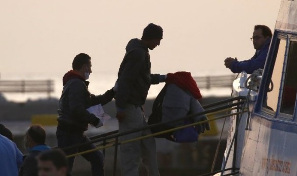 Επιστροφή 8 Σύρων προσφύγων στην Τουρκία - Φωτογραφία 1