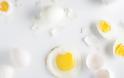Γιατί πρέπει να σταματήσεις να τρως μόνο το ασπράδι του αυγού