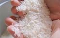 ΠΡΟΣΟΧΗ: Η Κίνα φτιάχνει Ρύζι από ΠΛΑΣΤΙΚΟ και είναι ο,τι Χειρότερο για την Υγεία μας - Δείτε ΠΩΣ να το Εντοπίσετε... [photos+video]