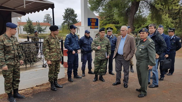 Επίσκεψη ΑΝΥΕΘΑ Δημήτρη Βίτσα σε κέντρα φιλοξενίας σε Μαλακάσα Κουτσόχερο και Τρίκαλα - Φωτογραφία 16