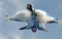 ΑΝΑΤΡΙΧΙΛΑ: Το μήνυμα του πιλότου του F-16 που συγκλόνισε τη Θεσσαλονίκη [video]
