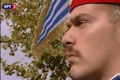 28η Οκτωβρίου: Ο ΤΣΟΛΙΑΣ της στρατιωτικής παρέλασης που «ΓΟΝΑΤΙΣΕ» το διαδίκτυο ... [photos+video]