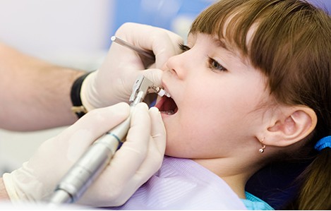 Προληπτικοί οδοντιατρικοί έλεγχοι σε σχολεία – Πού θα παραπέμπονται τα παιδιά με πρόβλημα - Φωτογραφία 1