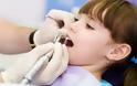Προληπτικοί οδοντιατρικοί έλεγχοι σε σχολεία – Πού θα παραπέμπονται τα παιδιά με πρόβλημα