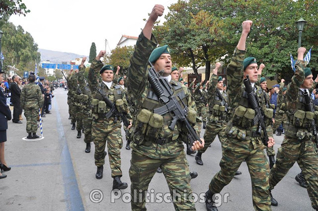 Φωτό από τη στρατιωτική παρέλαση στη Χίο - Φωτογραφία 20